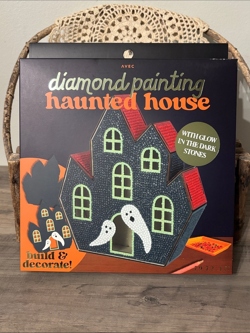 NIP AVEC Diamond Painting Build A Haunted House with Glow-In-The-Dark Stones